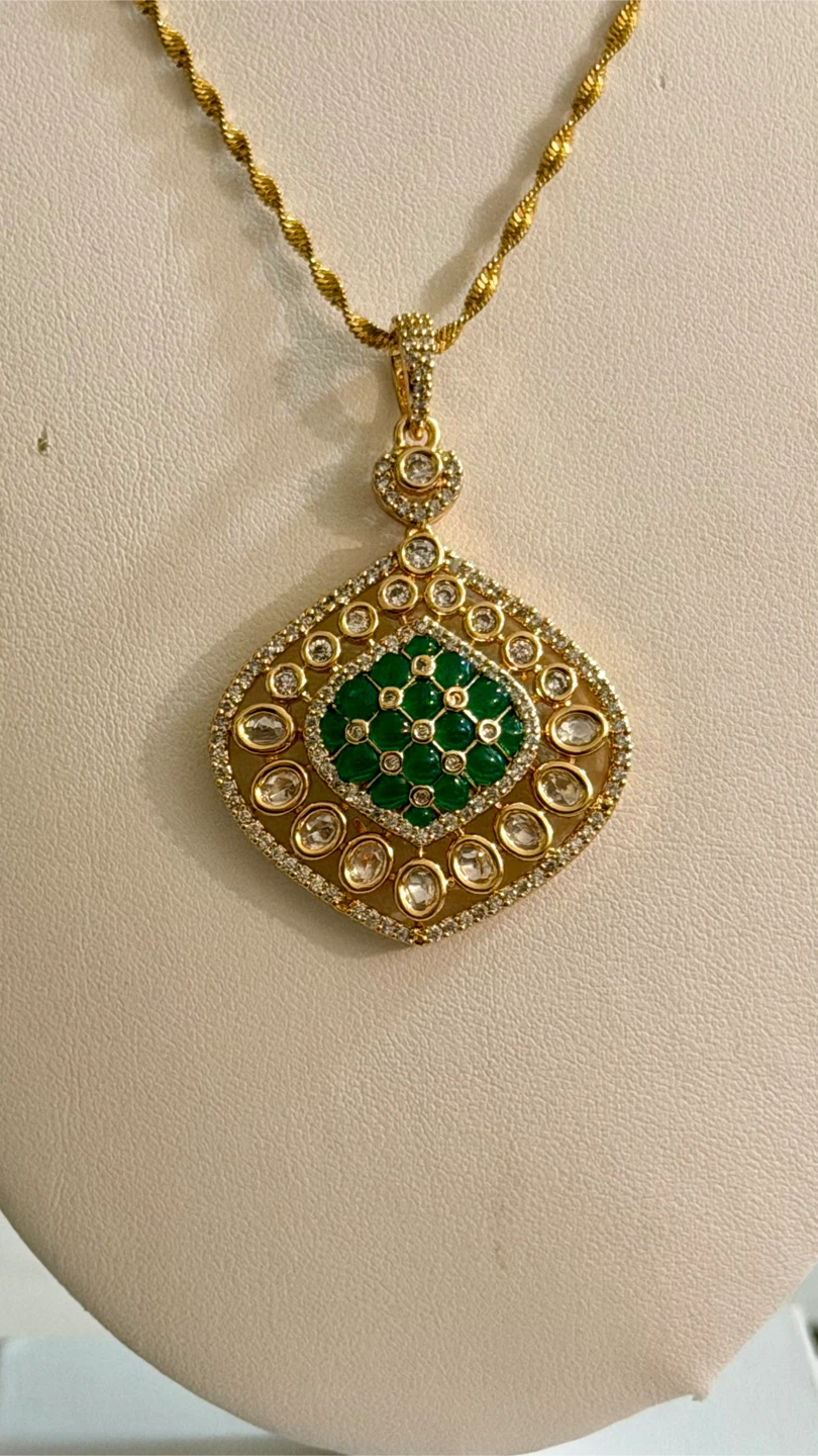 Gold Tone Pendant Necklace and Earrings Set with Green Stones - photo 3