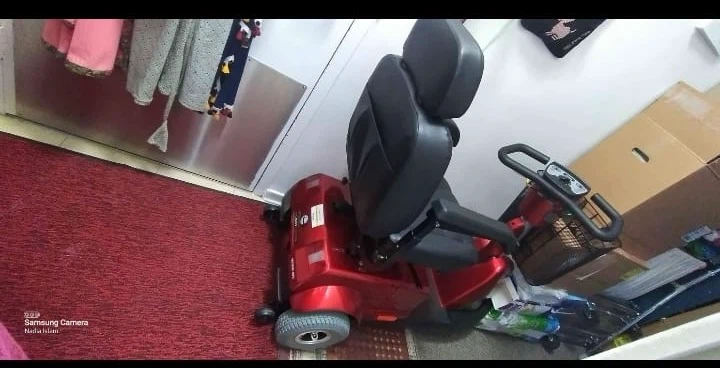 Motion Healthcare Fortress 1700 DT Mobility Scooter - photo 3