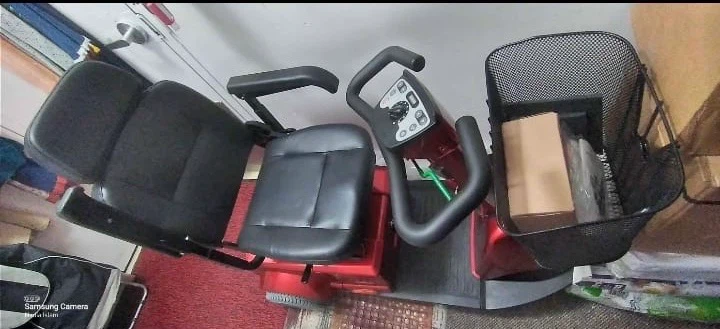 Motion Healthcare Fortress 1700 DT Mobility Scooter - photo 4