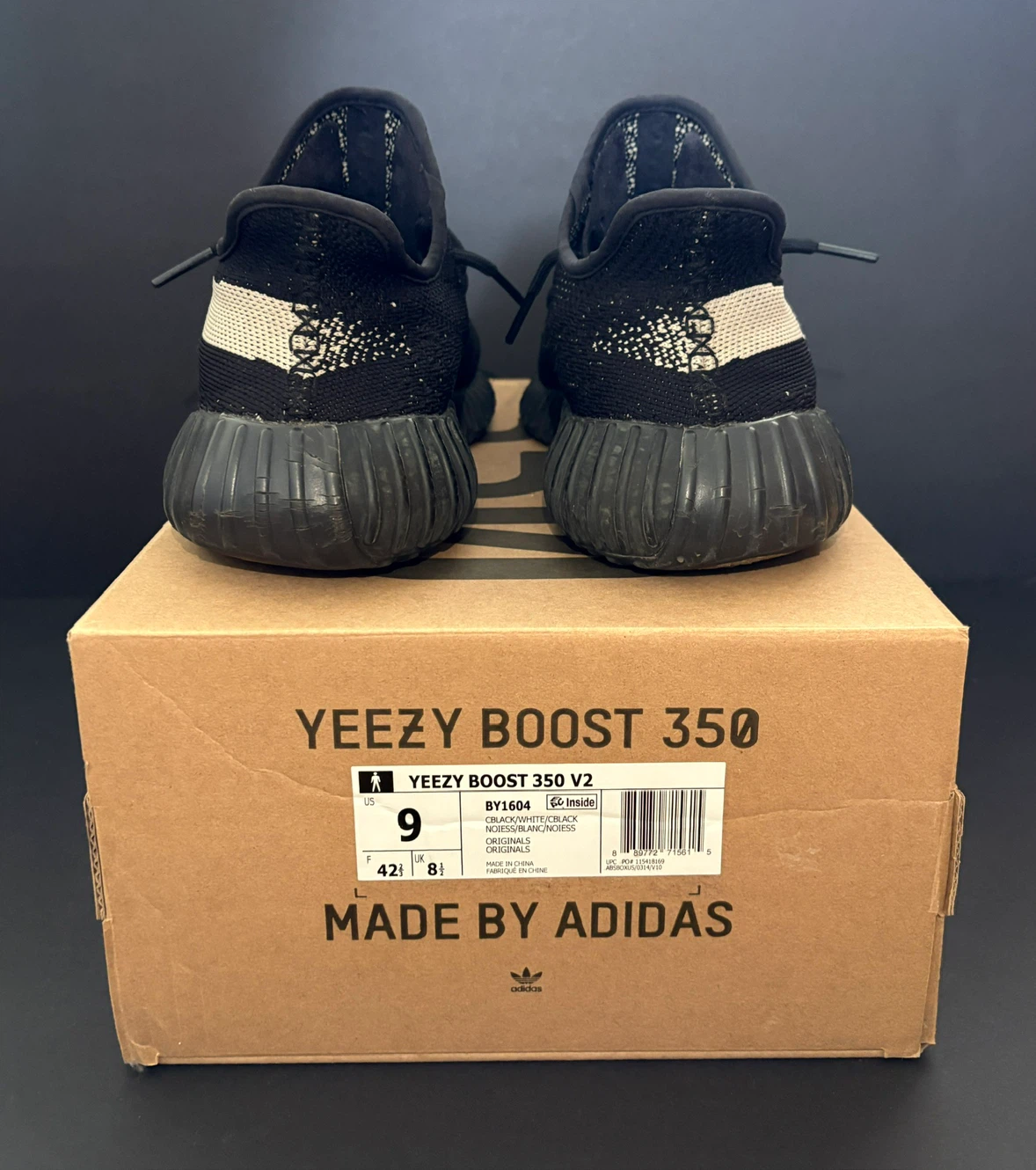 Yeezy 350 V2 Oreo Size 9 - photo 2