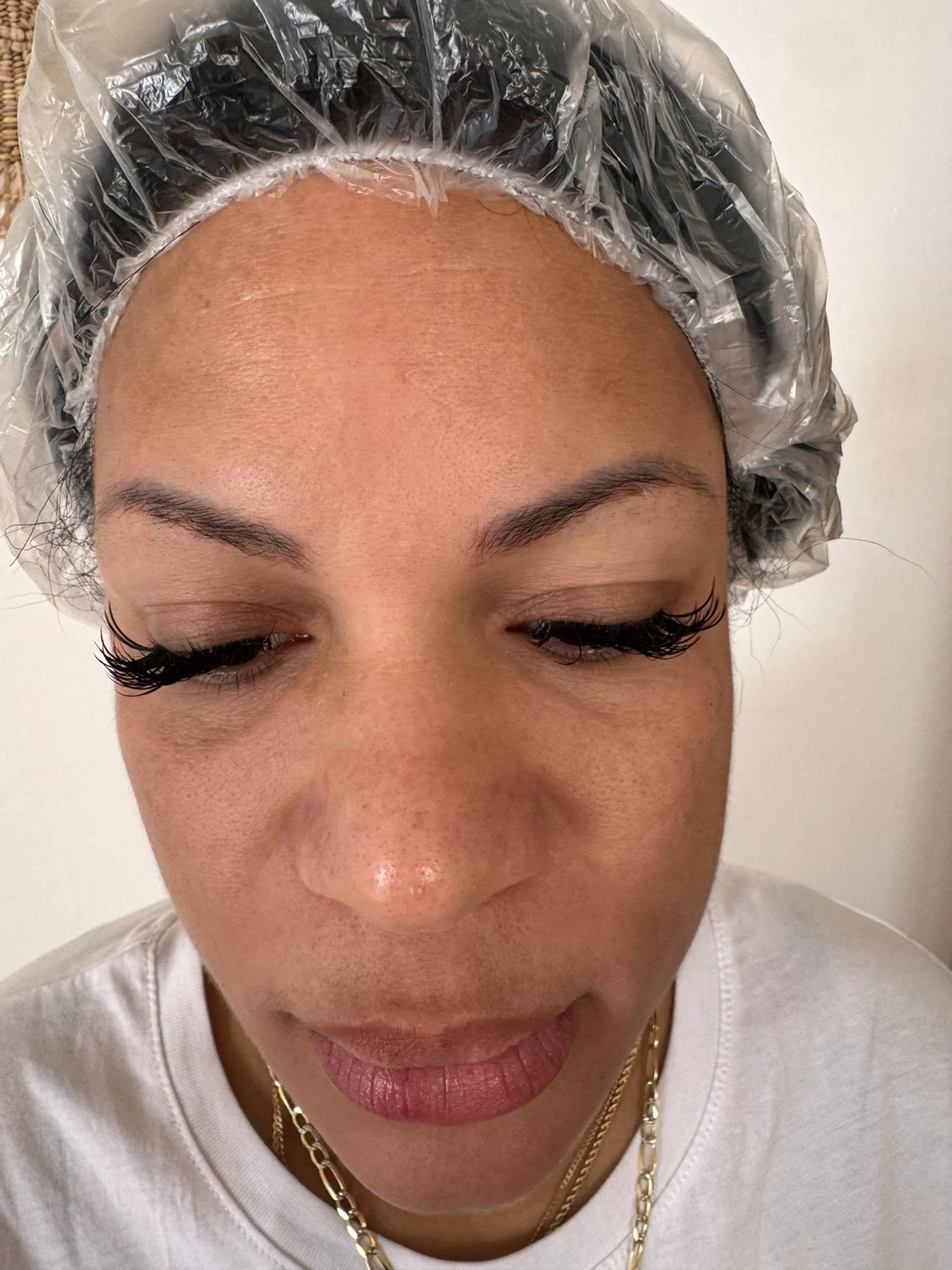 Eyebrows laminated professionally - photo 2