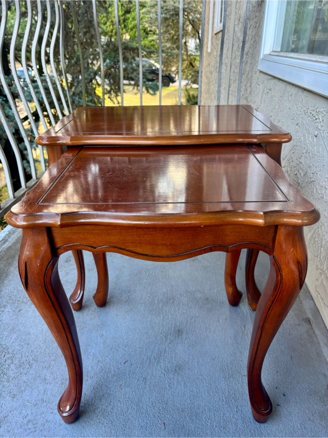 🪵 Vintage Nesting Side Tables (Pair) FREE Delivery in New West!
