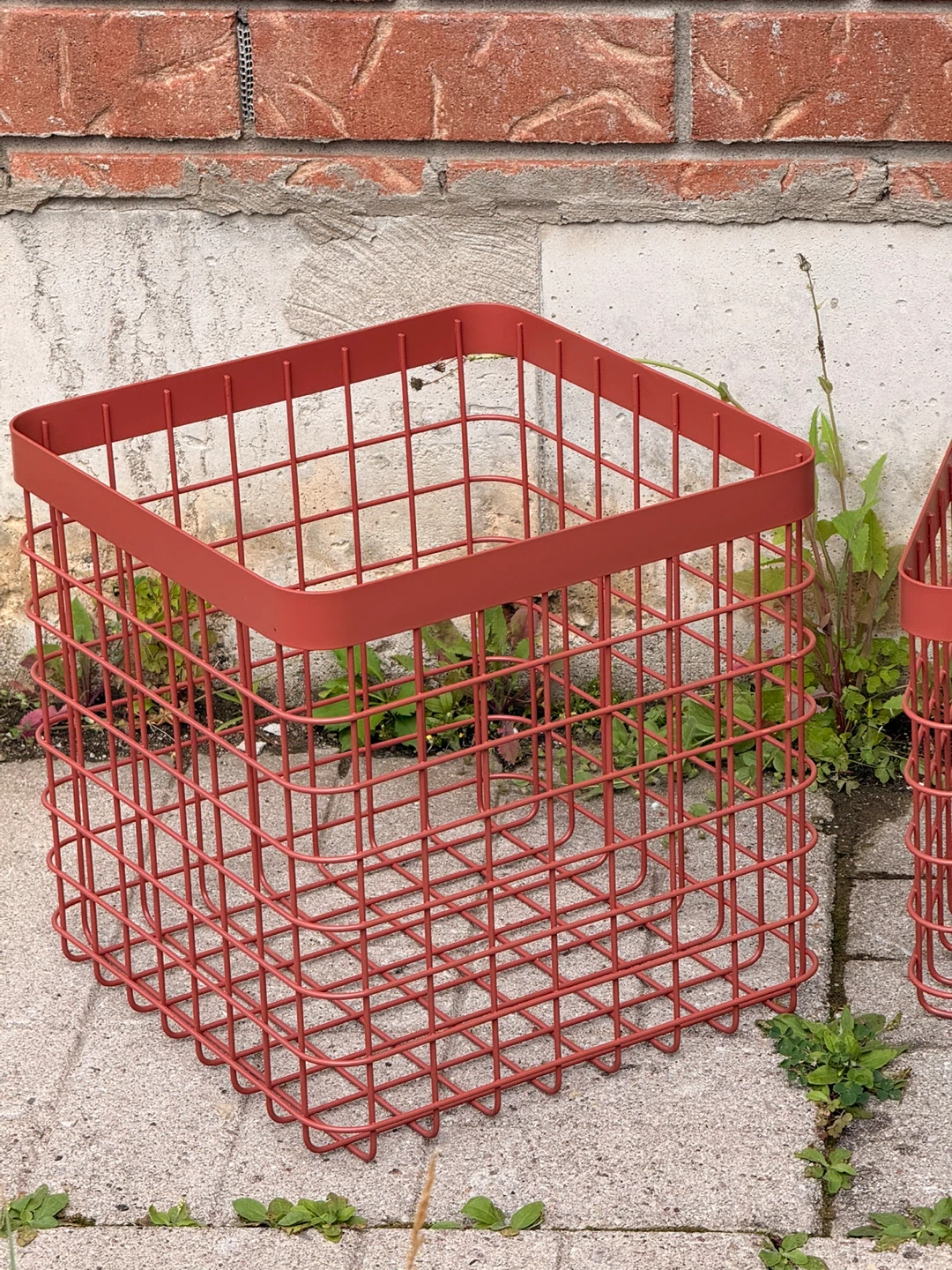 Set of 2 Wire Storage Baskets - photo 2