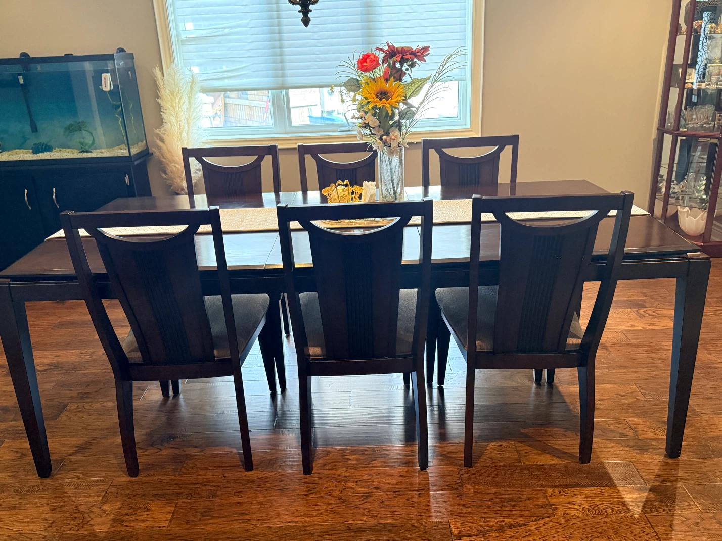 Dark wood dining table and 6 chairs set - photo 2