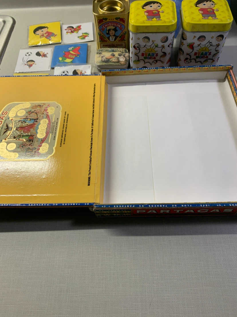 SUMMER - YELLOW TINS & CONTAINERS - photo 2