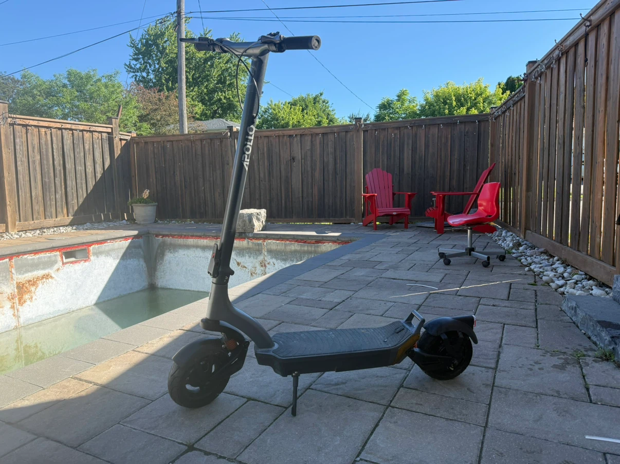 Apollo Electric Scooter