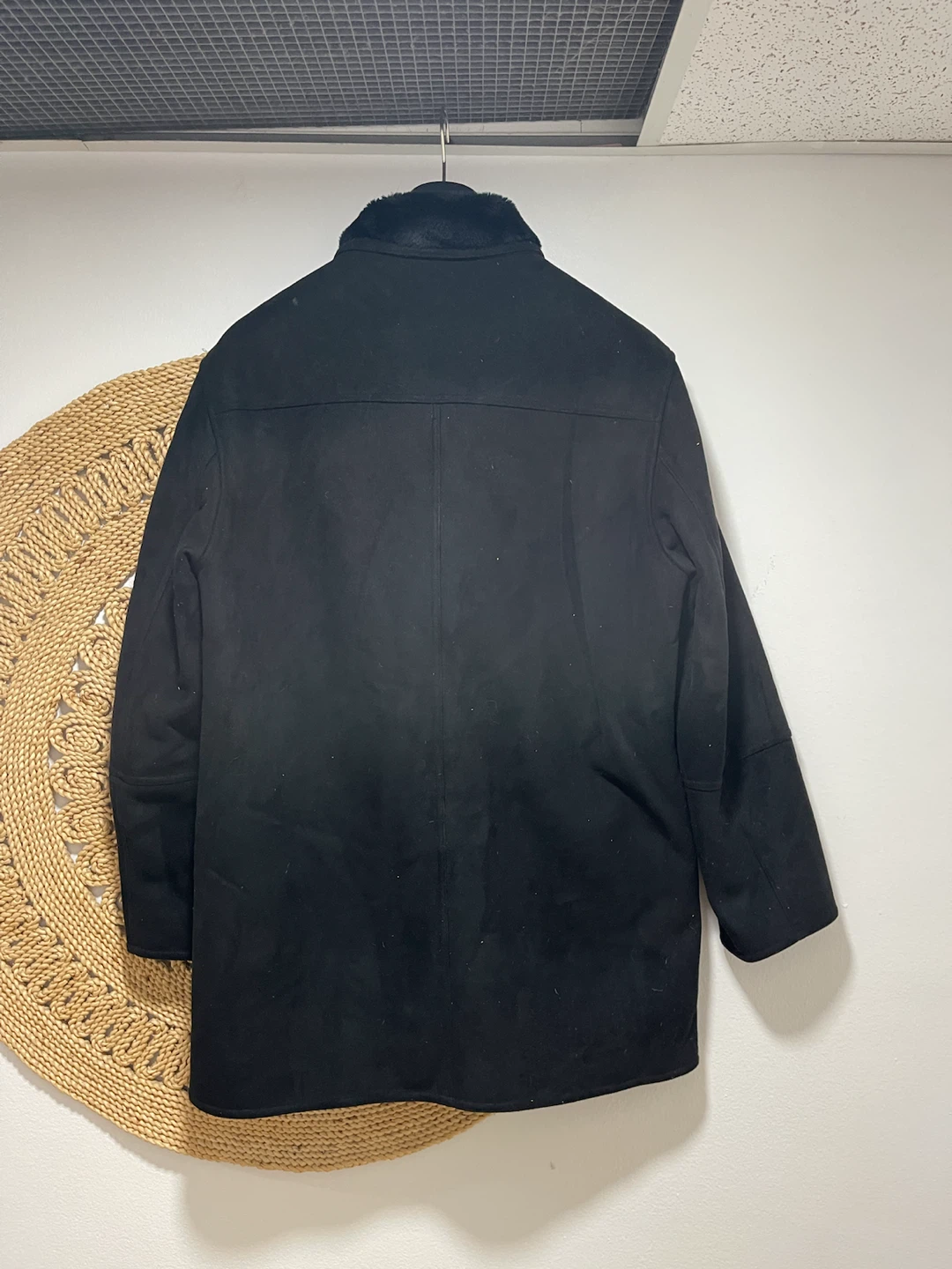 Claiborne Black Faux Suede Coat - Men's Medium - photo 2