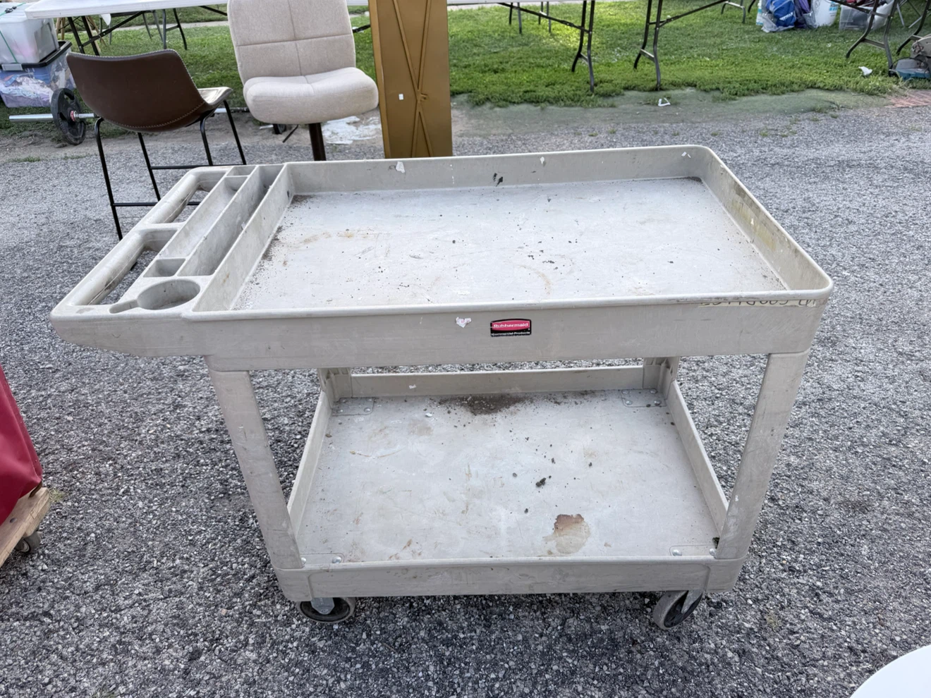 Rubbermaid Utility Cart
