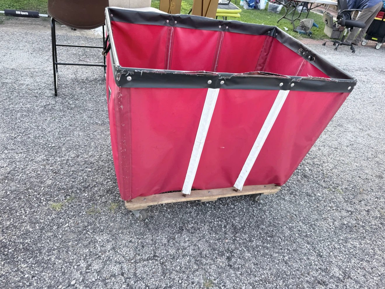 ULINE Laundry Cart