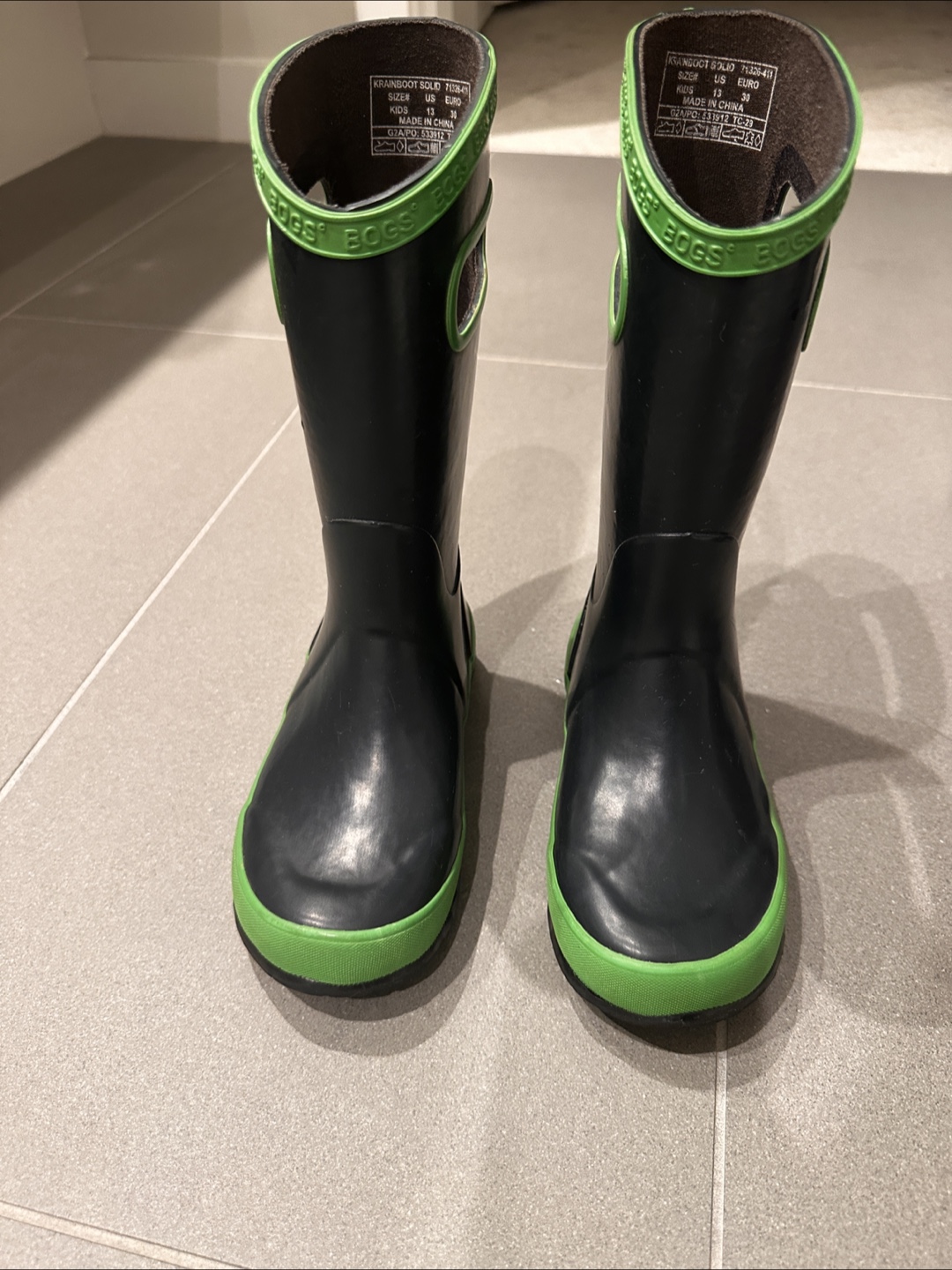 Bogs Kids Rain Boots - Black/Green - Size 13