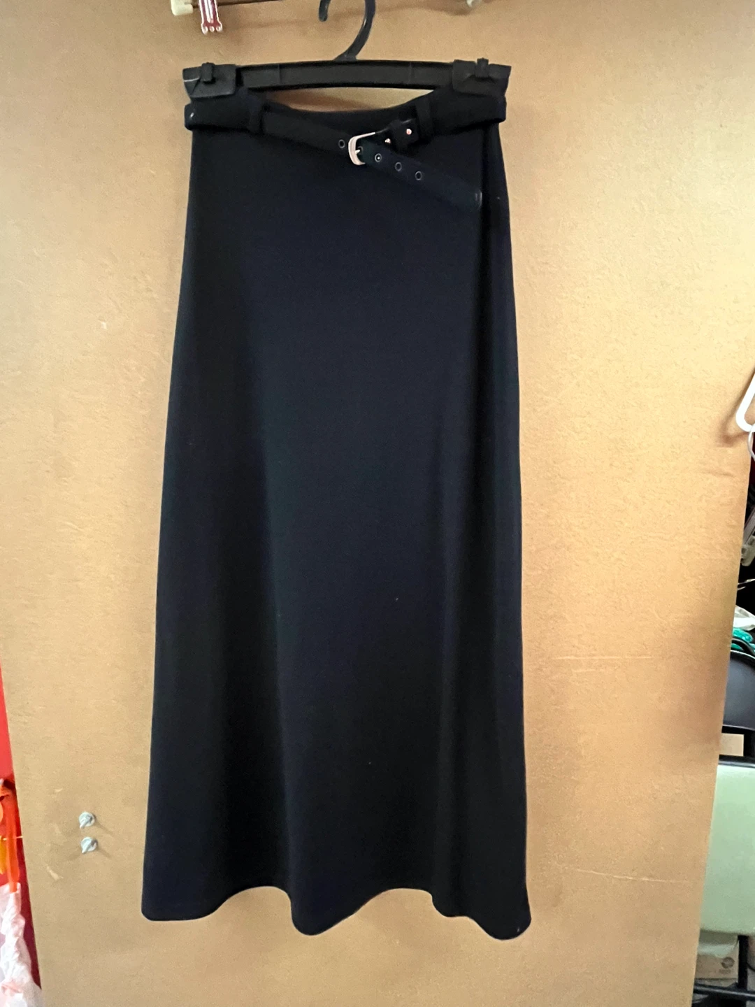 Vintage Ninety Black Midi Skirt with Belt
