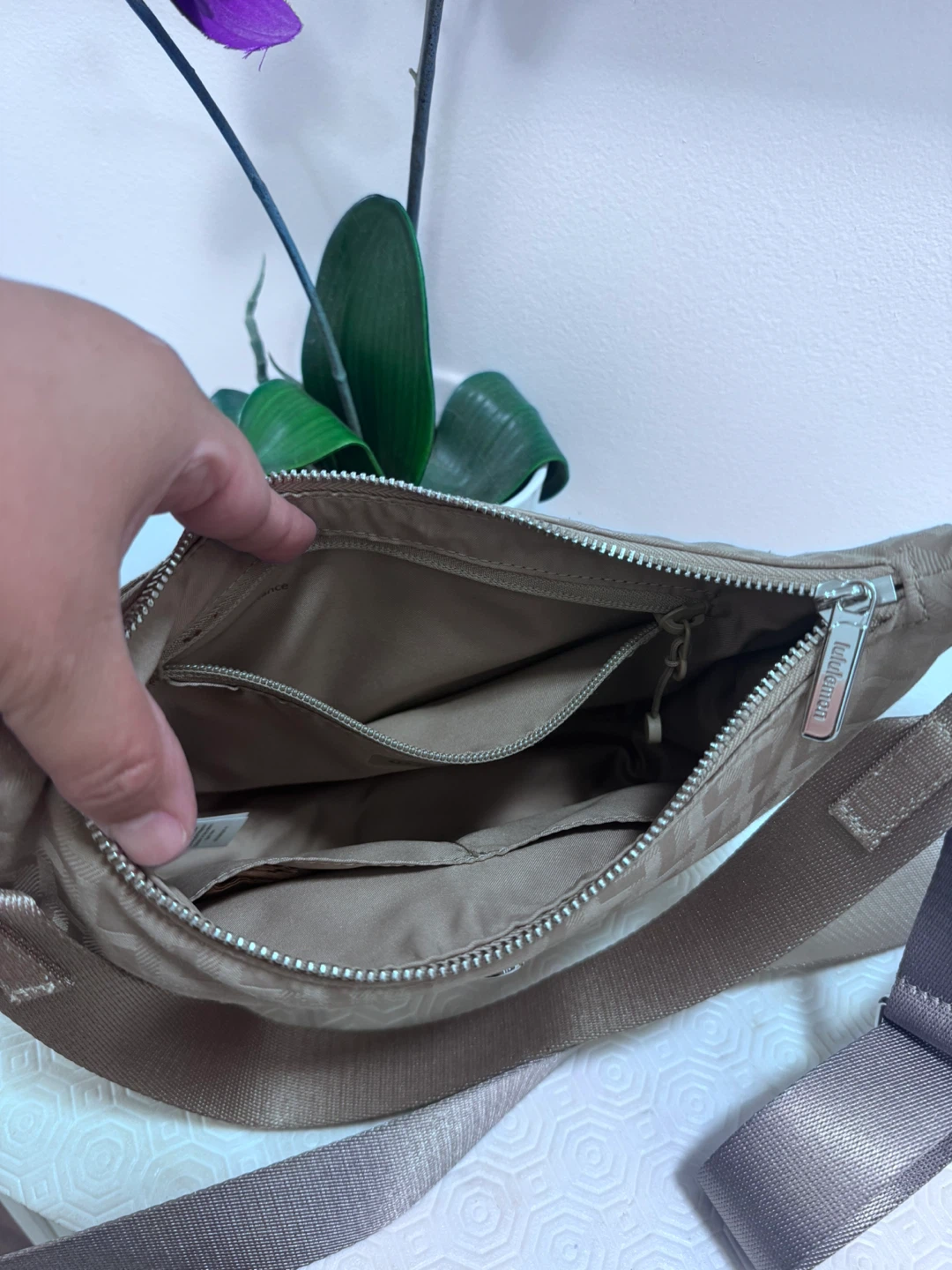Lululemon Everywhere Belt Bag - Grey - photo 3