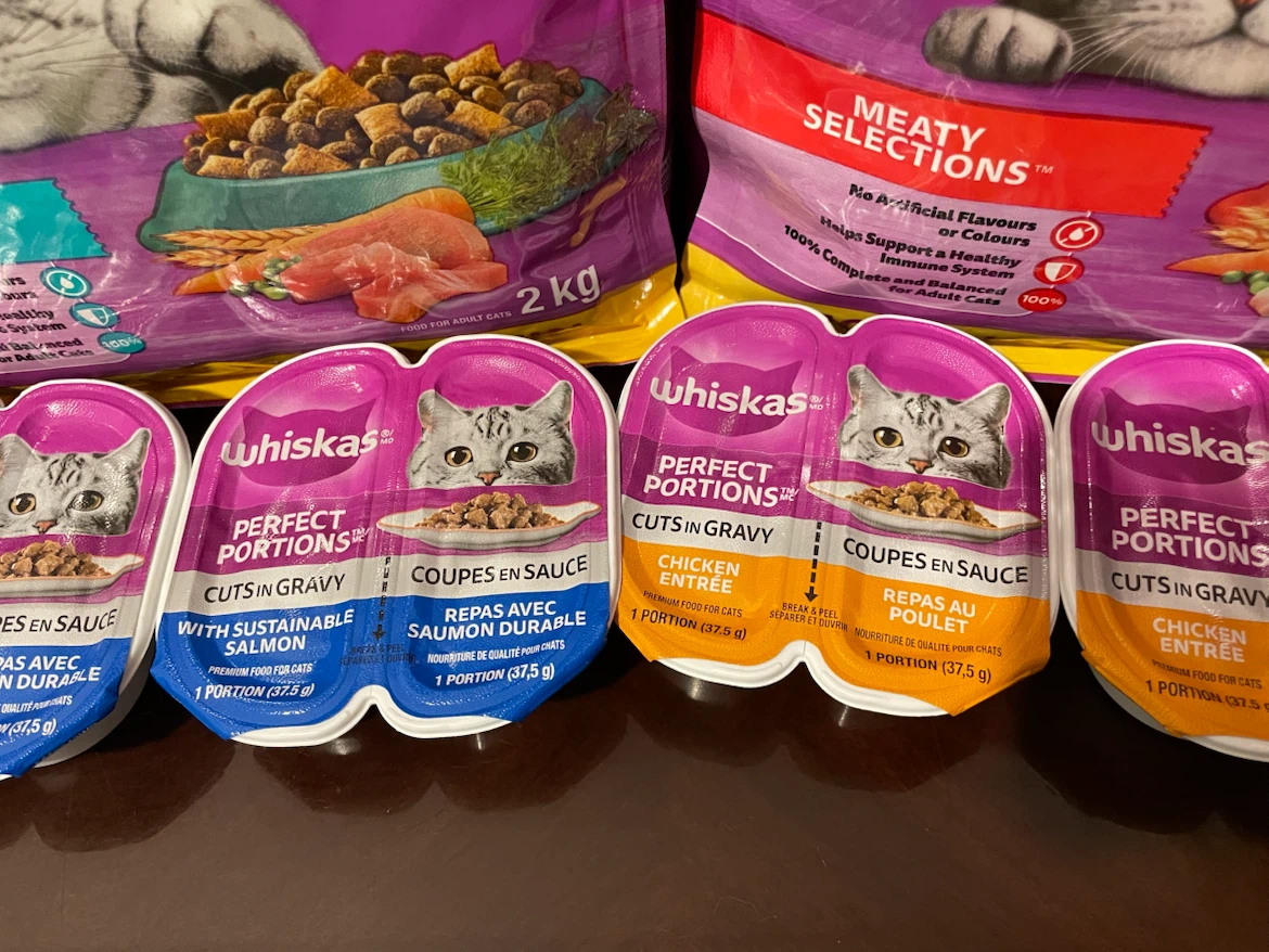 Brand New Whiskas Wet & Dry Cat Food Lot - photo 2