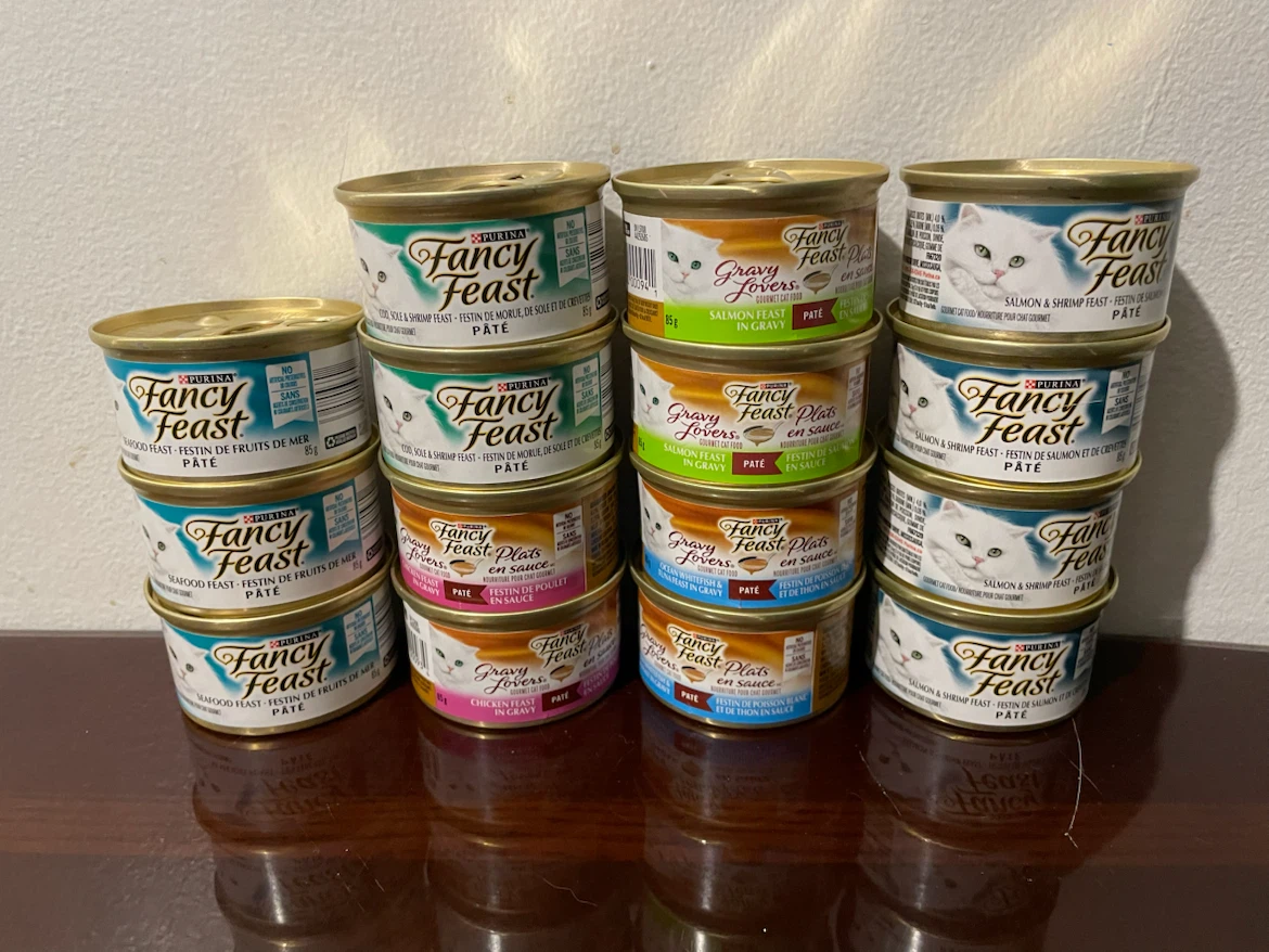 15 Cans Fancy Feast Wet Cat Food Lot