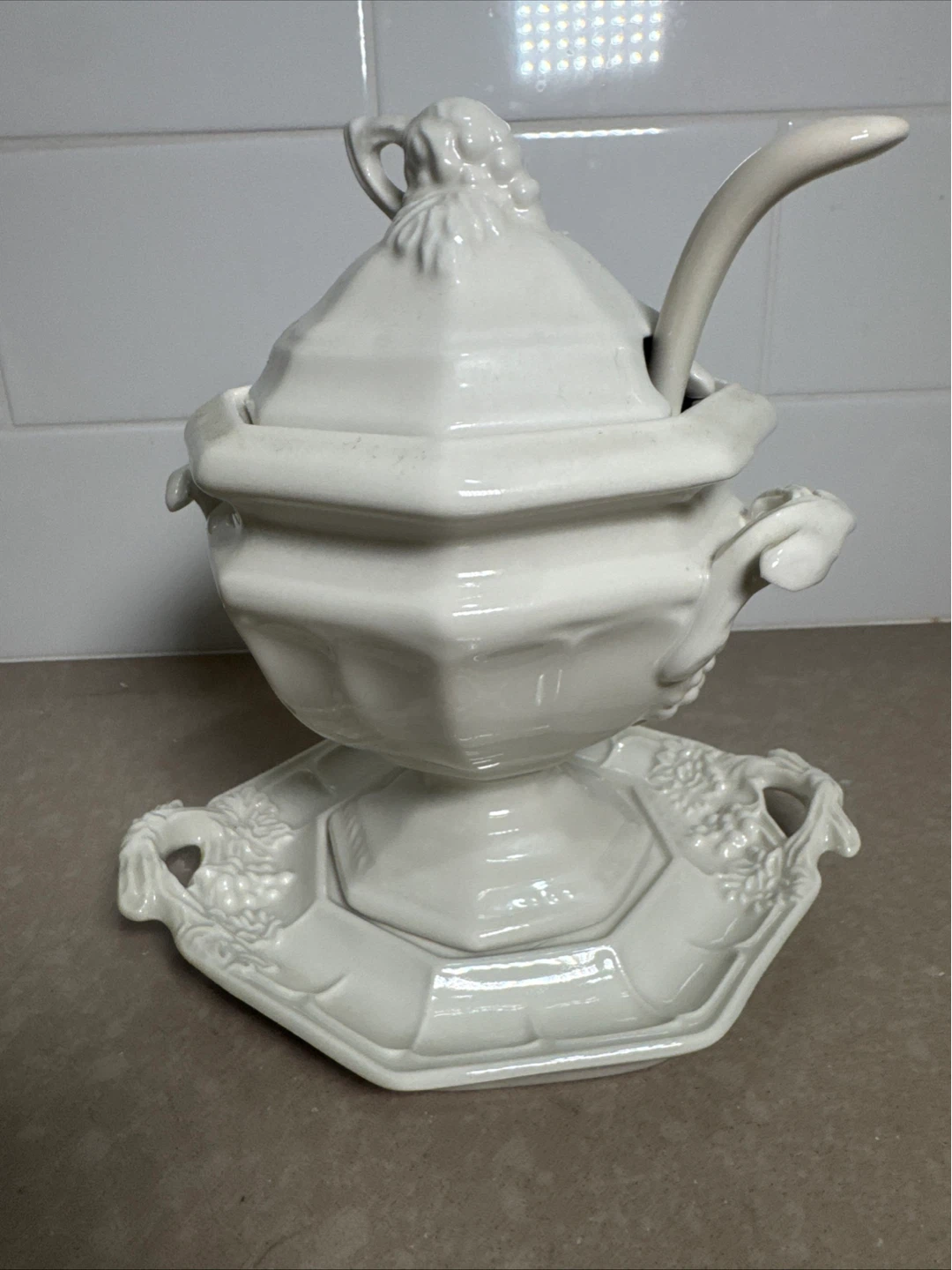 Red Cliff white iron gravy boat with a grape motif, and ladle. - photo 2