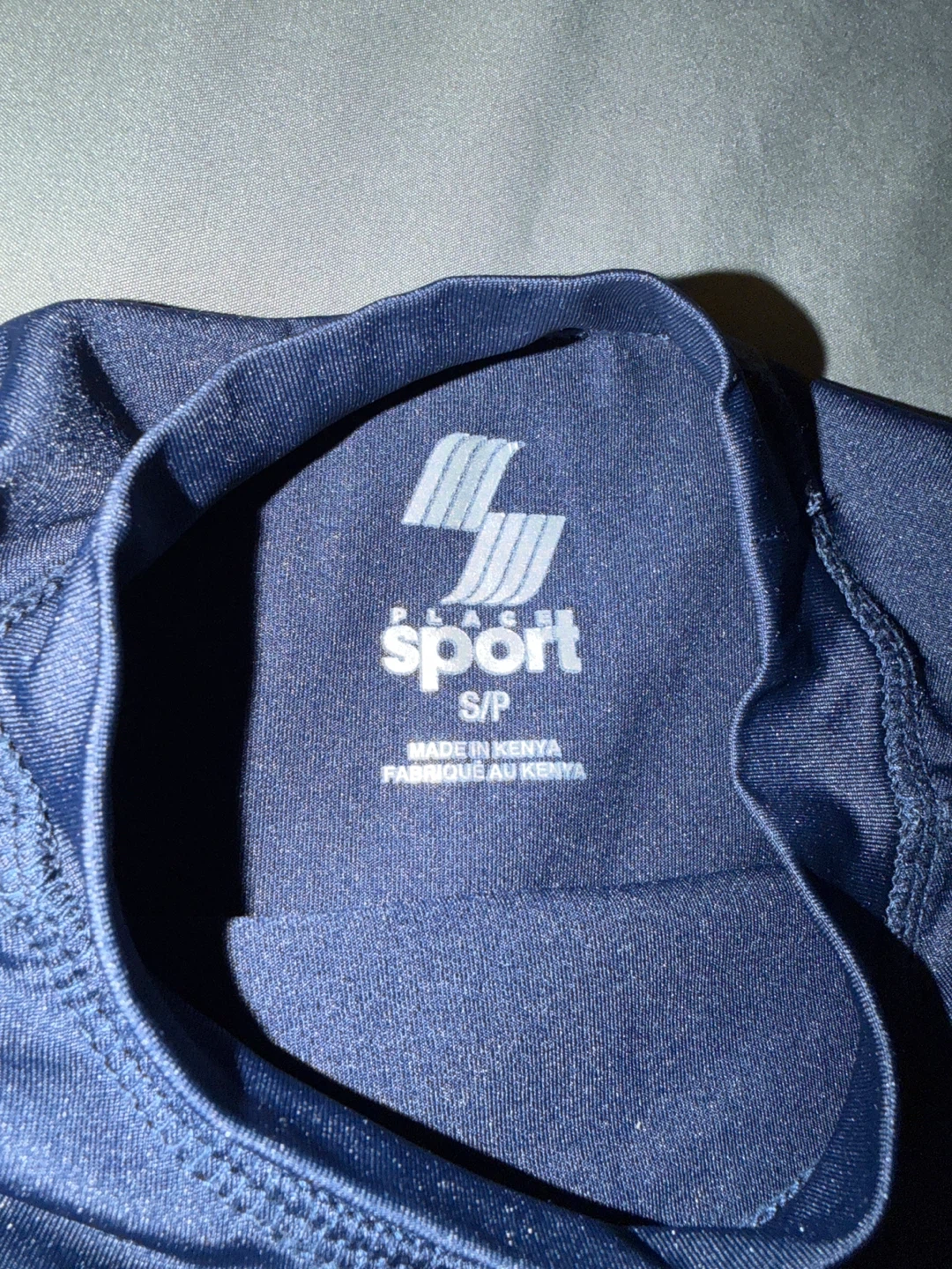 Short sleeve rash guard boys size small - photo 2