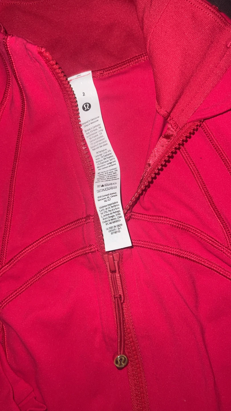 Lululemon hot pink jacket size 2 - photo 2