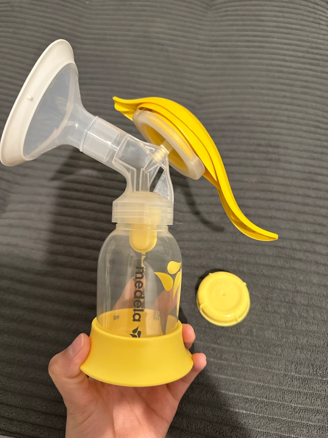 Medela Harmony Manual Breast Pump