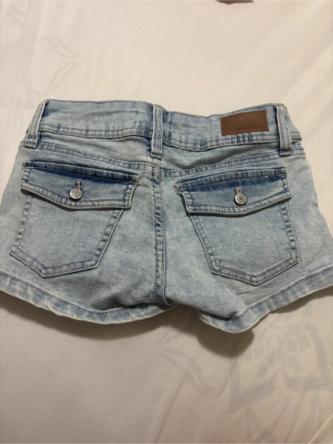 Bluenotes Denim Low Rise Mini Shorts Size 00 - photo 2