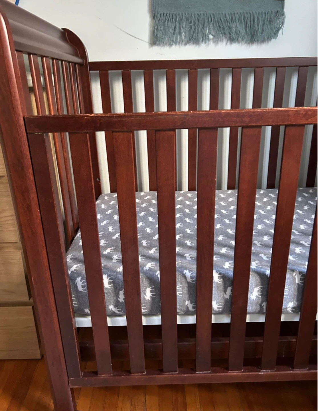 Wooden Baby Crib with Mattress - photo 3