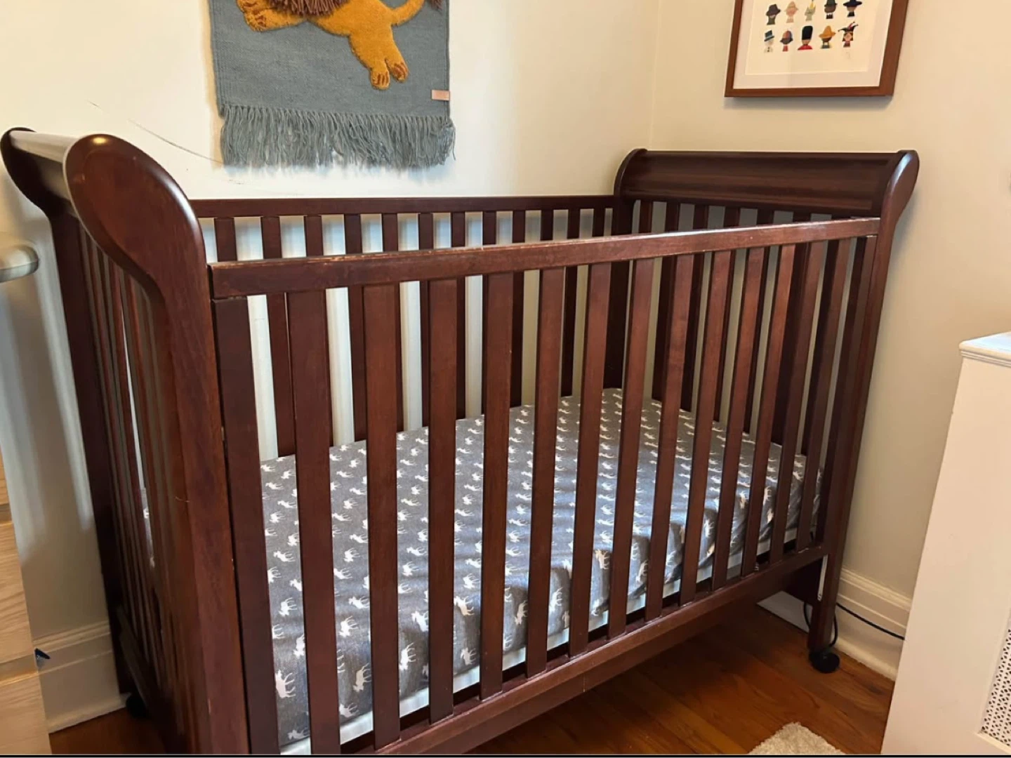 Wooden Baby Crib with Mattress - photo 5