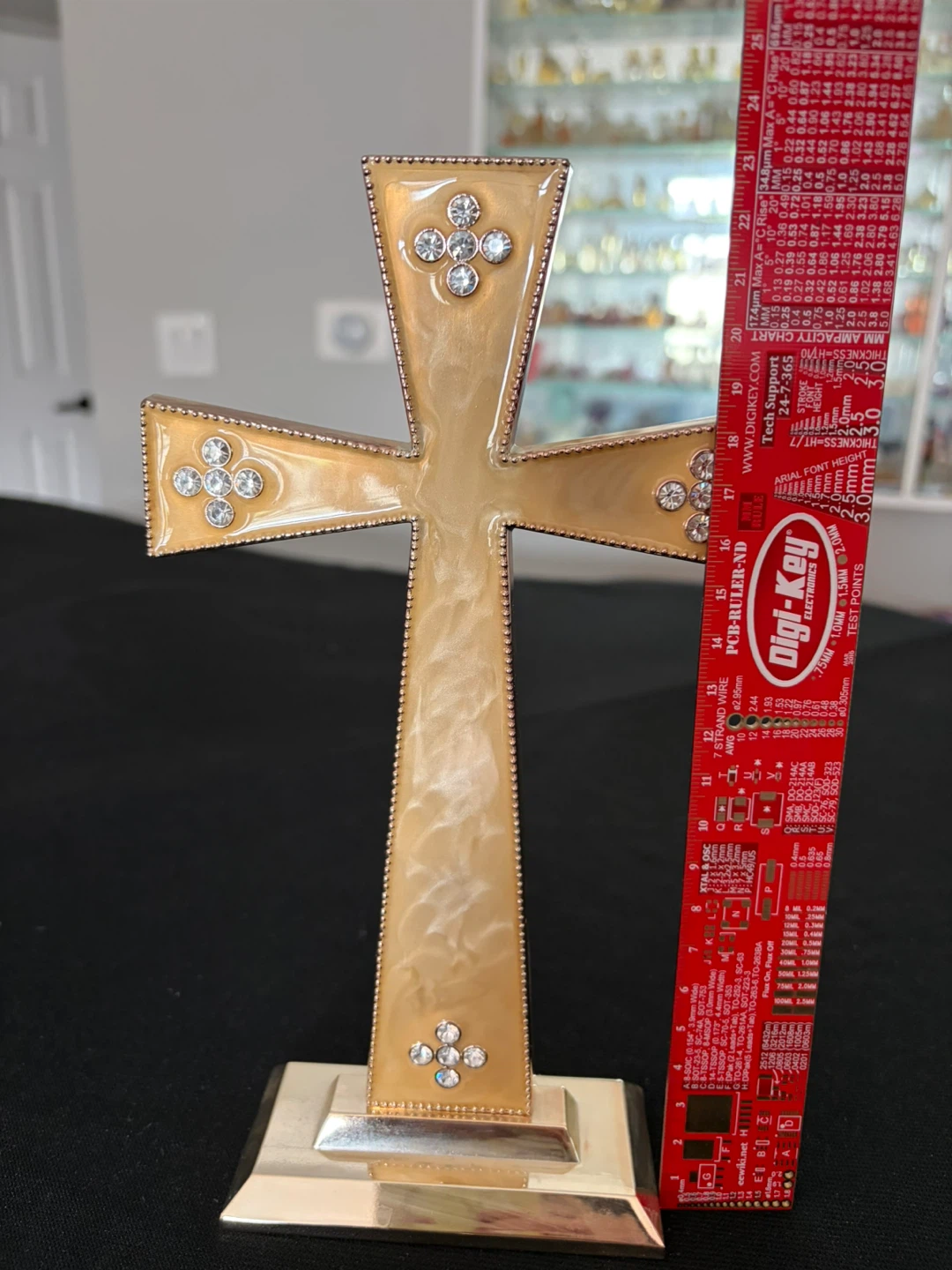 Decorative Cross Statue with Rhinestones - photo 3