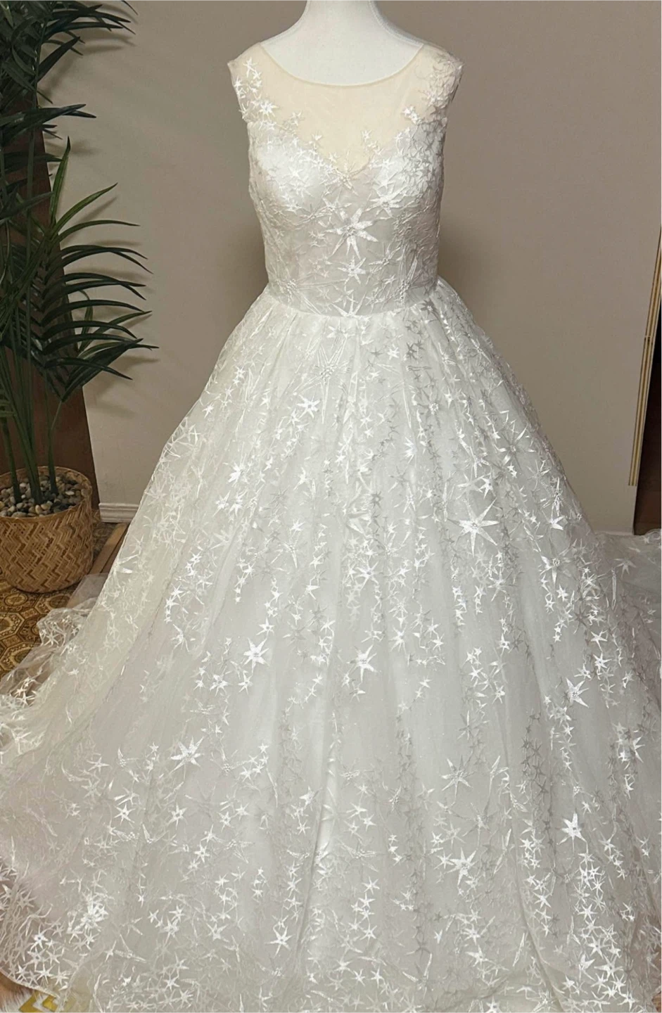 White Star Embellished Wedding Dress - photo 4