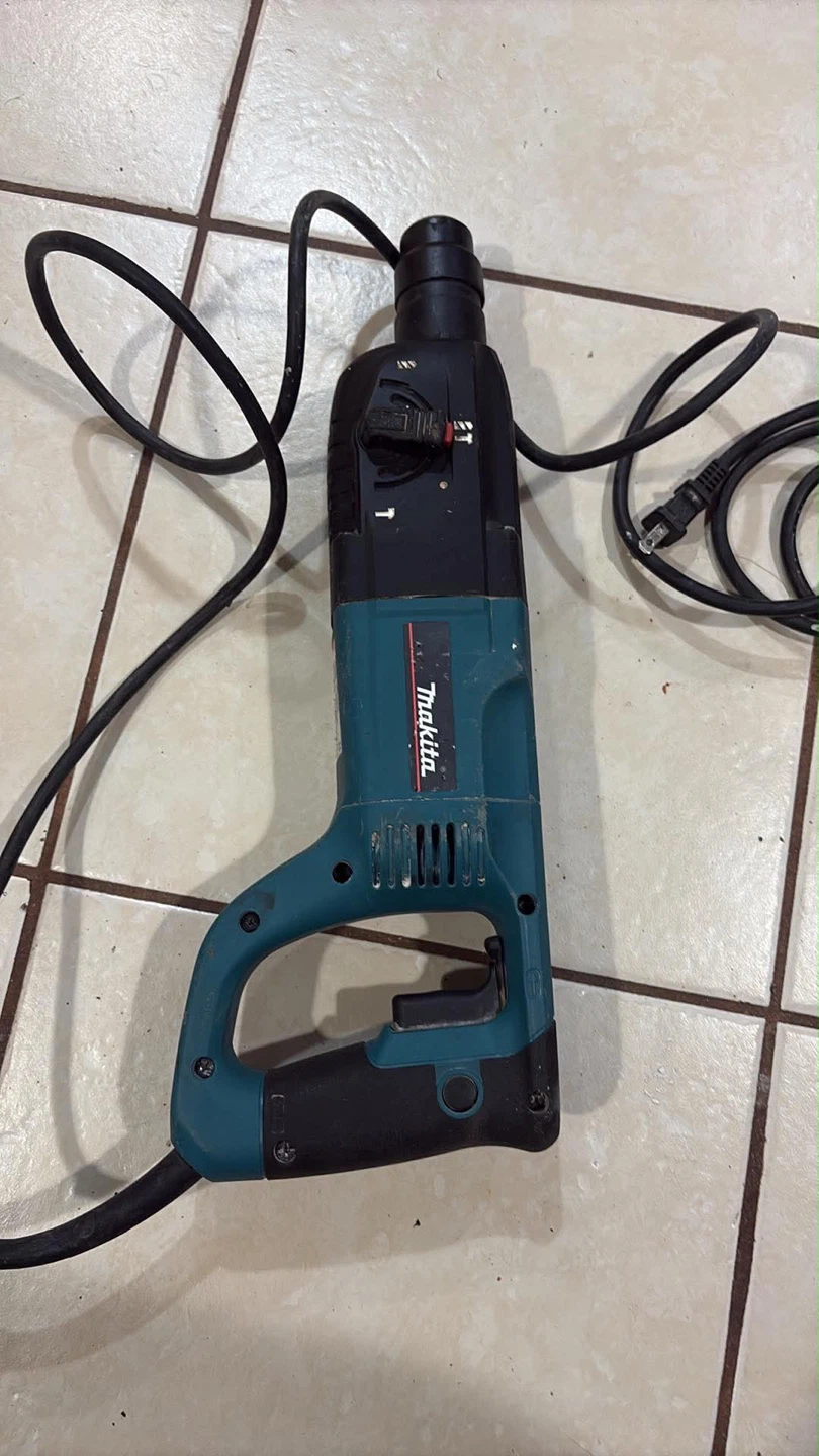 Makita HR2455 Rotary Hammer Drill