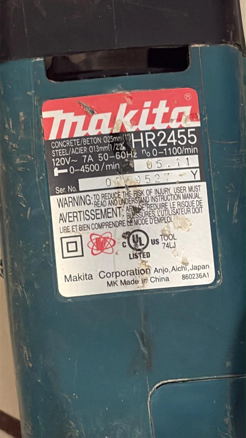 Makita HR2455 Rotary Hammer Drill - photo 3