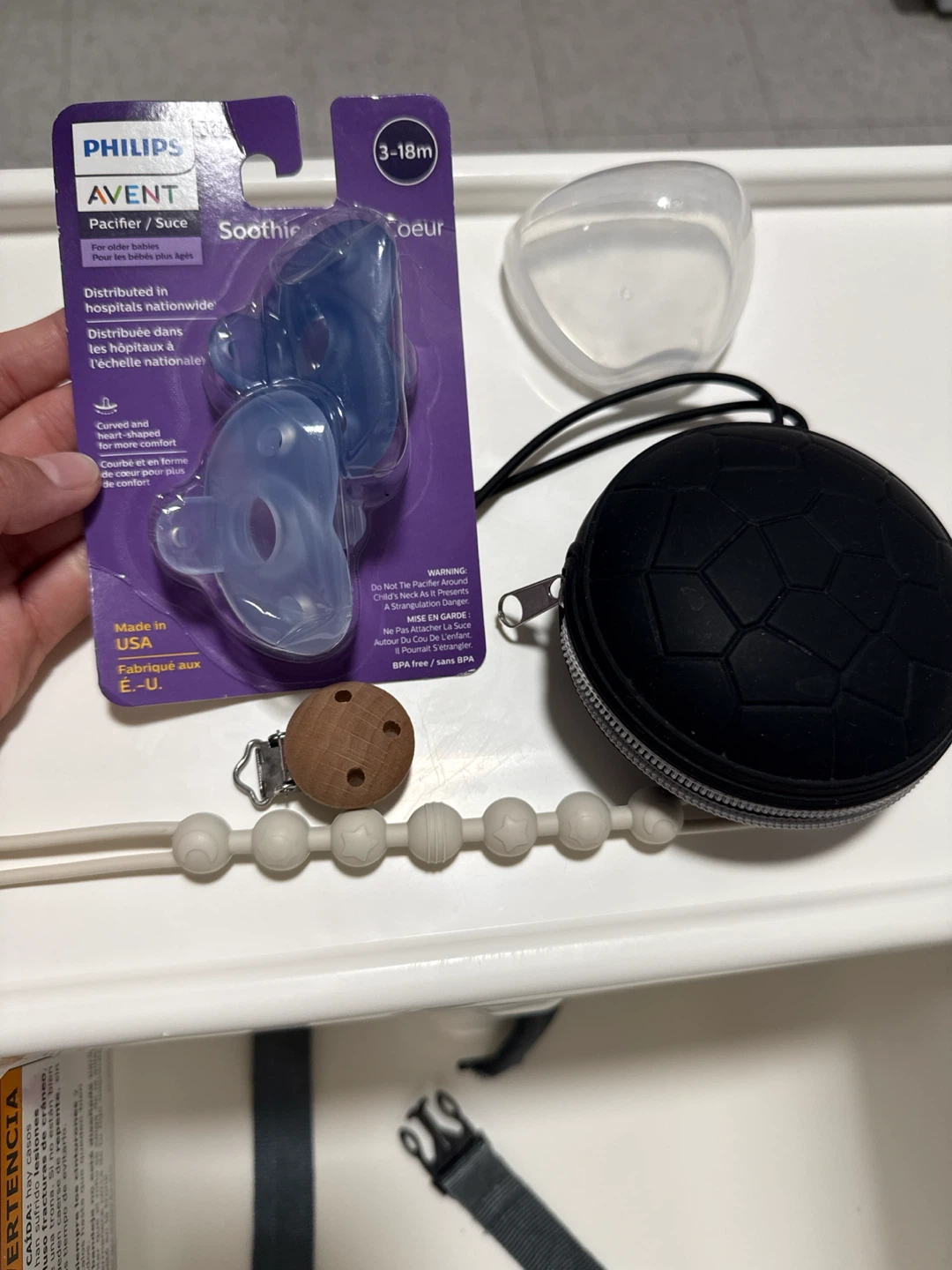 Philips Avent Soothie pacifier set with clip and case