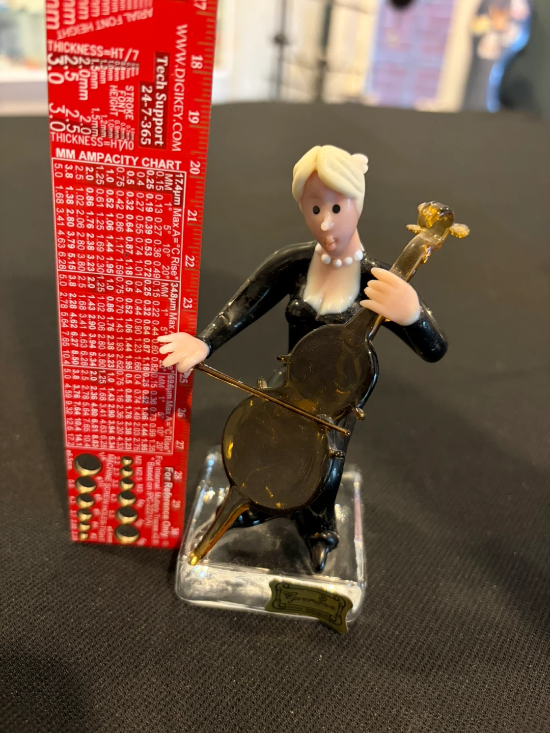 Egermann Glass Figurine Woman Cellist - photo 5