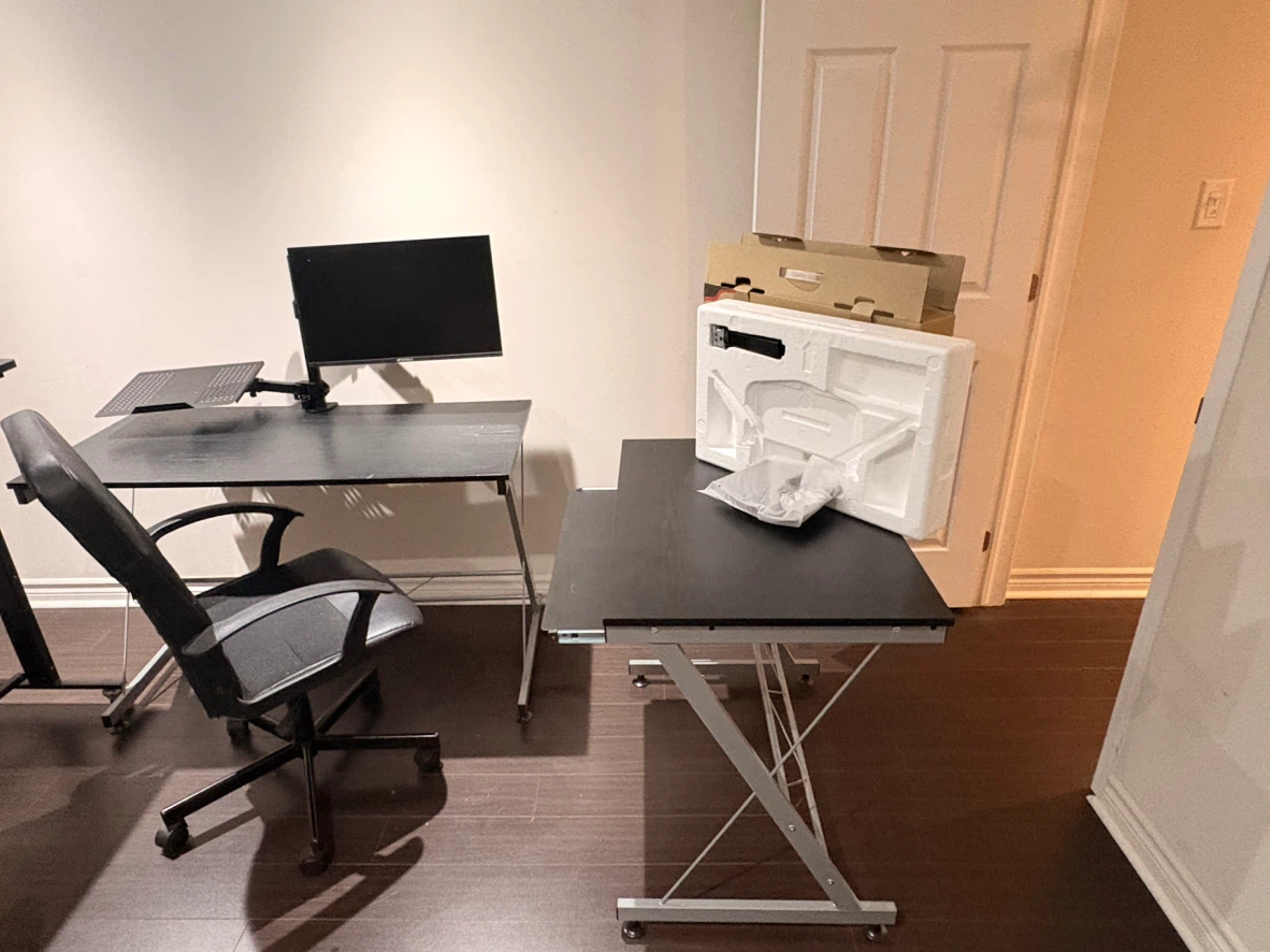 Black Computer Desk with Monitor Mount