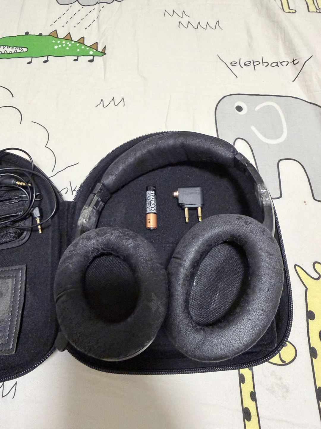 Bose QuietComfort Noise Cancelling Headphones(working) - photo 4