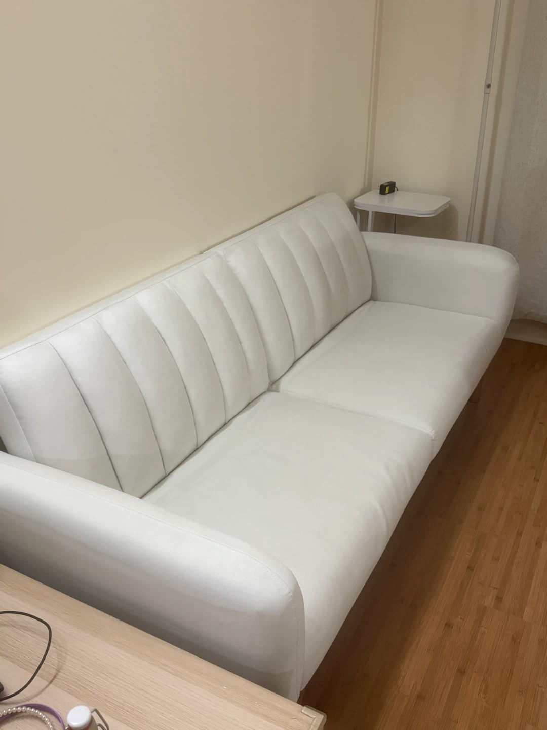 White convertible futon sofa - photo 2