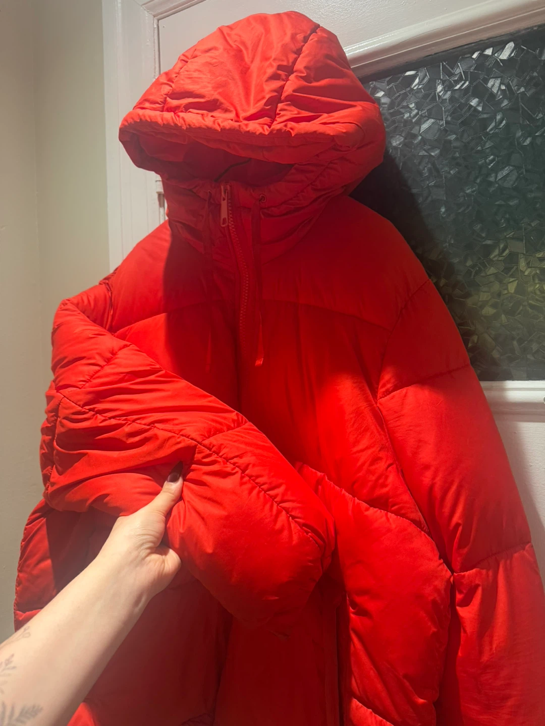 H&M Red Puffer Jacket with Hood - photo 5