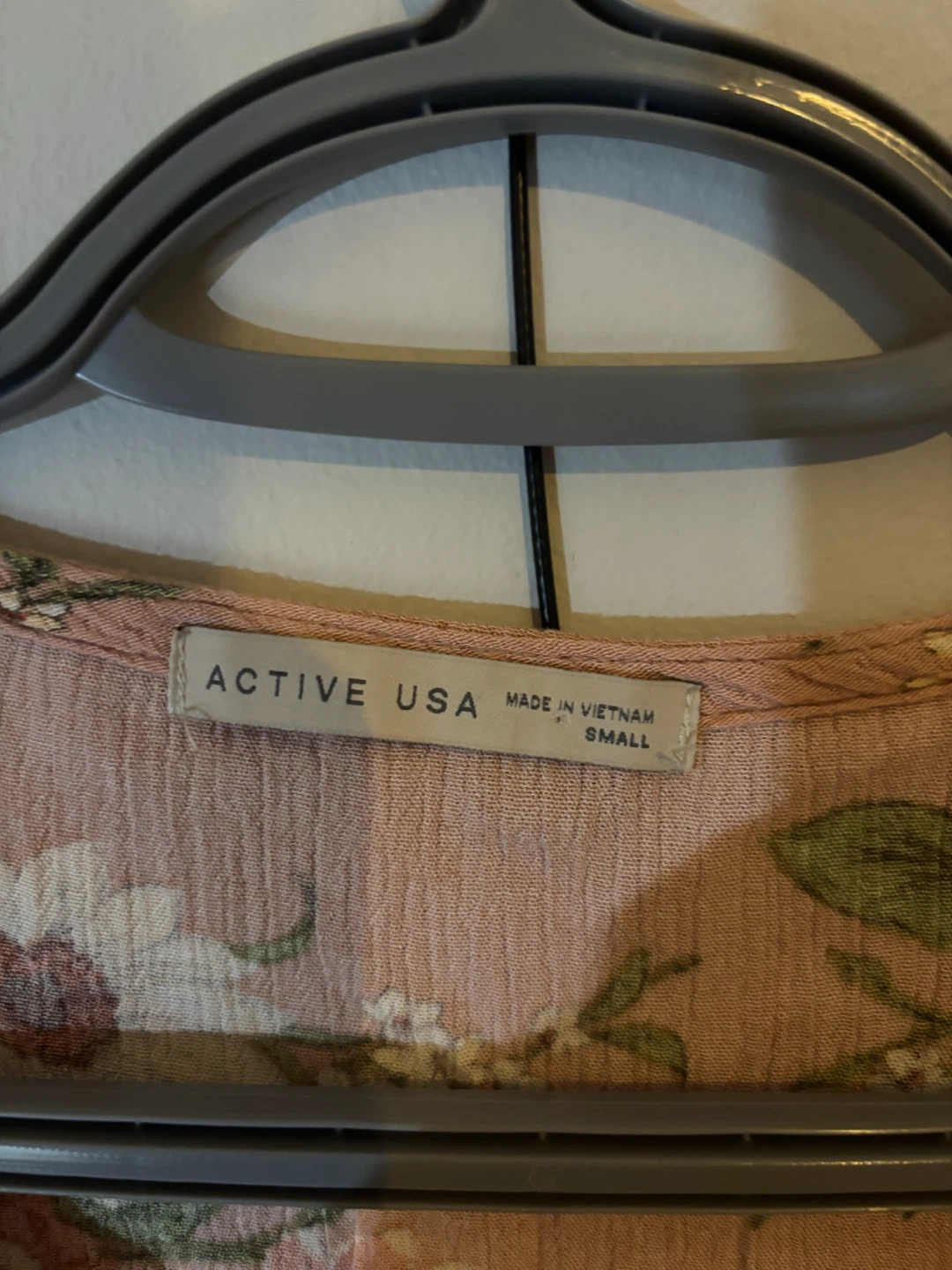 Active USA Floral Cropped Tie-Front Top - Size Small - photo 3