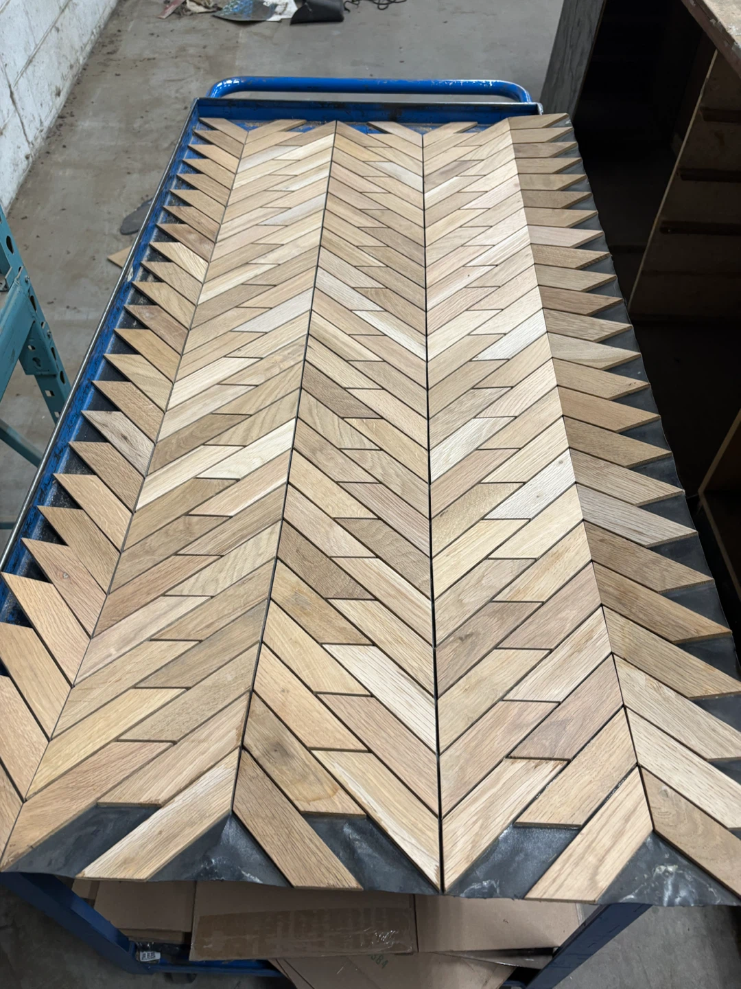 Geometric wood pattern wall panels - photo 2