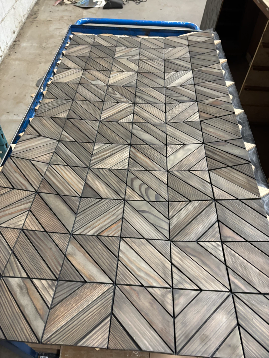 Geometric wood pattern wall panels - photo 4