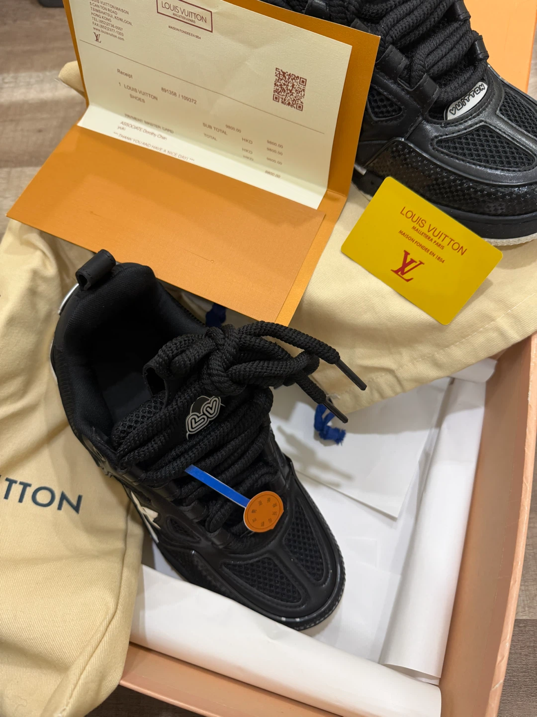 Louis Vuitton Black Sneakers - photo 3