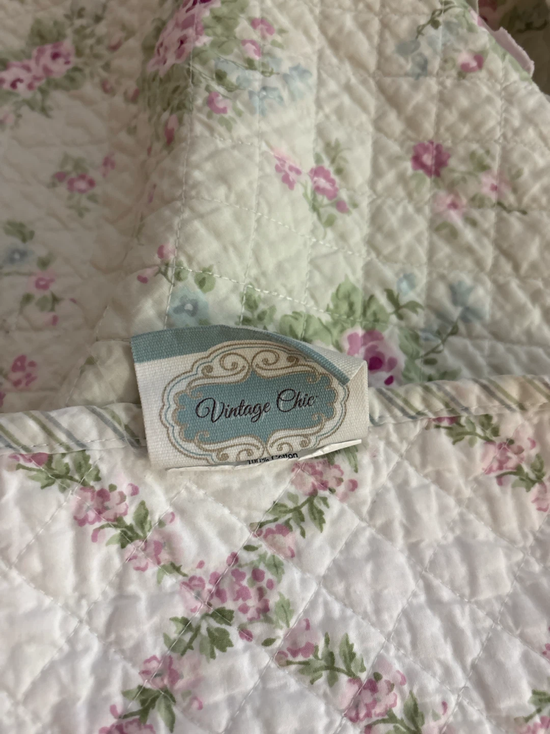 Vintage Chic Floral Quilted Throw Blanket - photo 2
