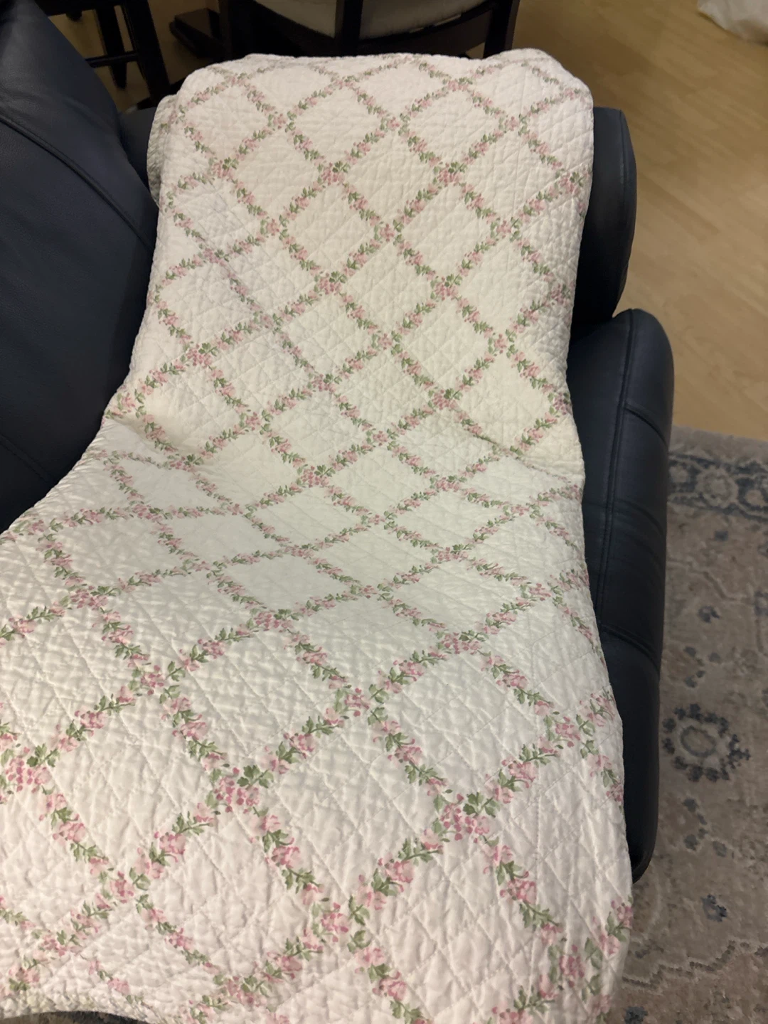 Vintage Chic Floral Quilted Throw Blanket - photo 5