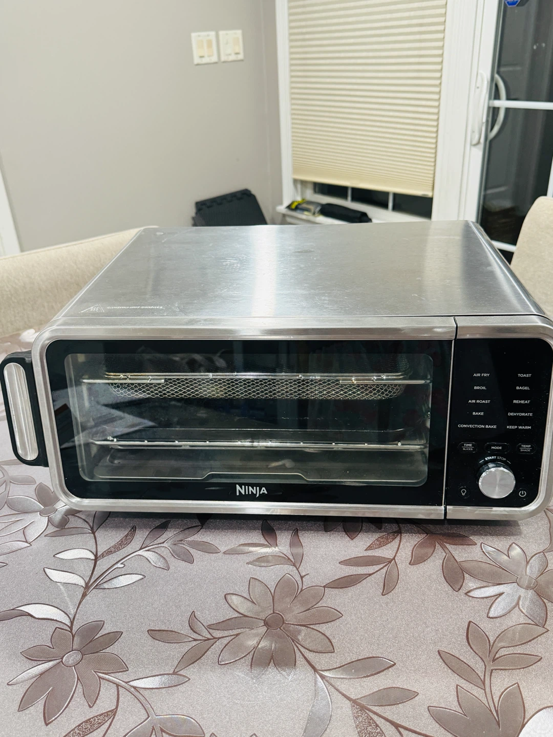 Ninja Air Fryer Toaster Oven - photo 2