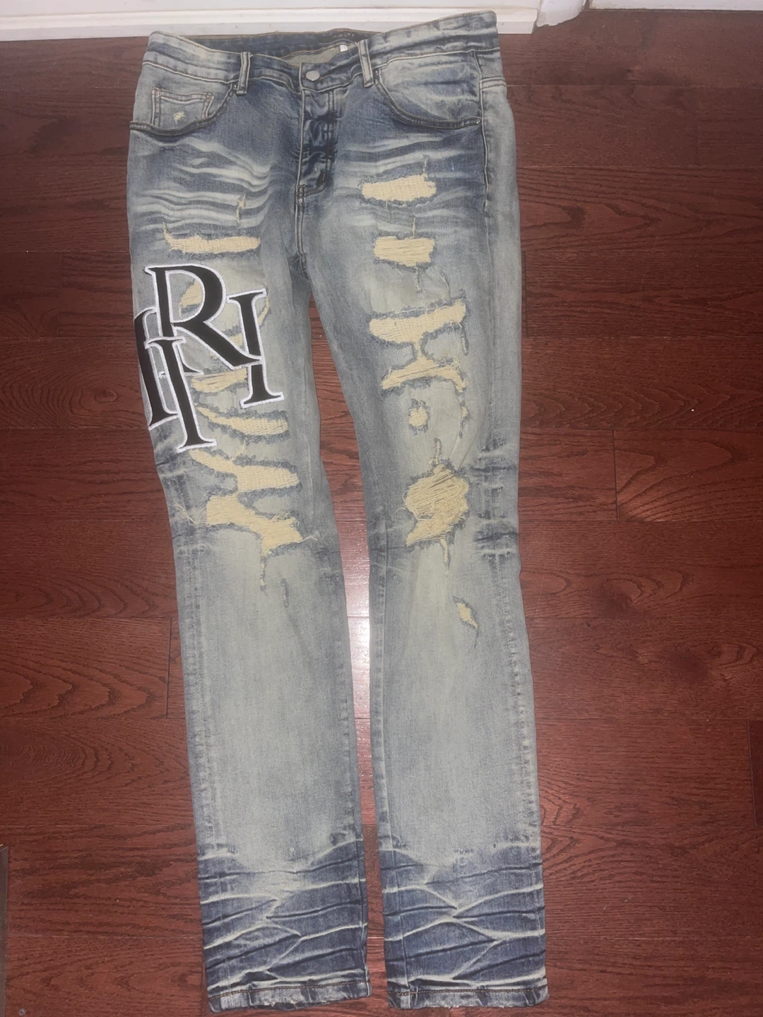 Amiri distressed blue jeans size 34