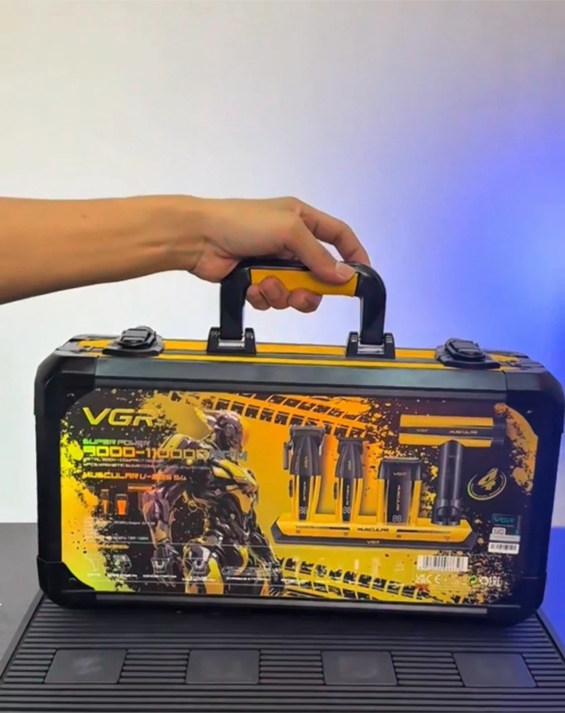 VGR "Muscular" Professional Hair Clipper Kit