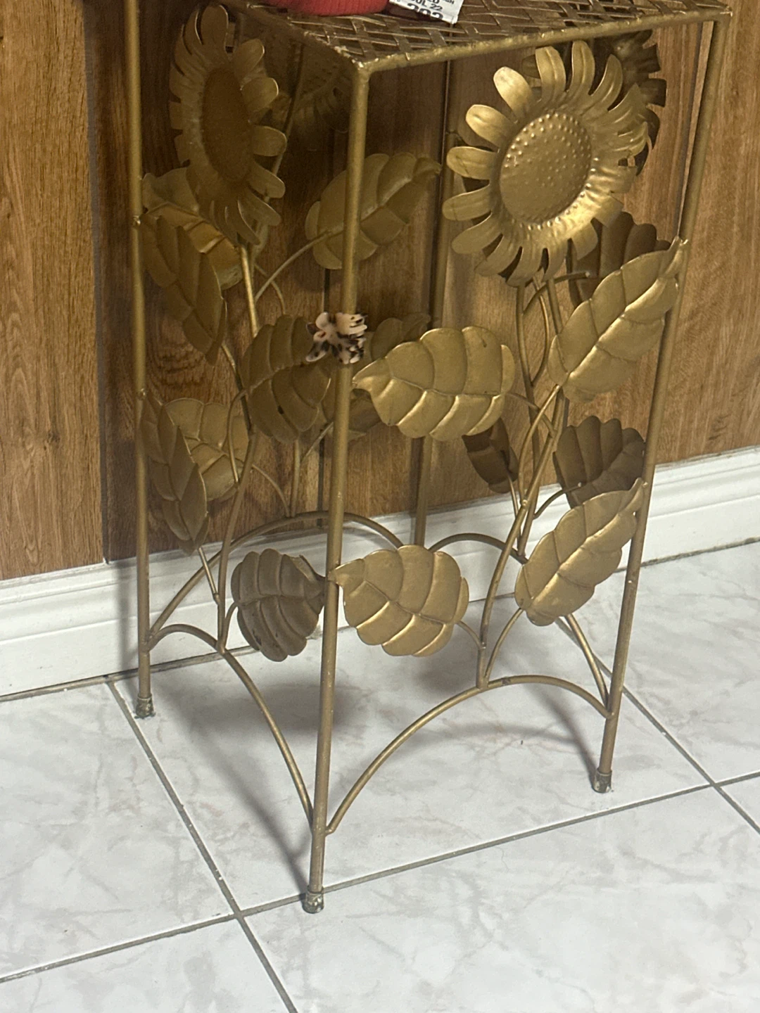 Gold Sunflower Metal Plant Stand