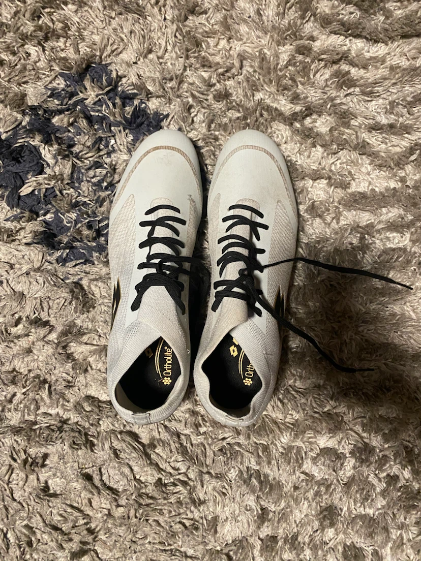 Lotto Soccer Cleats