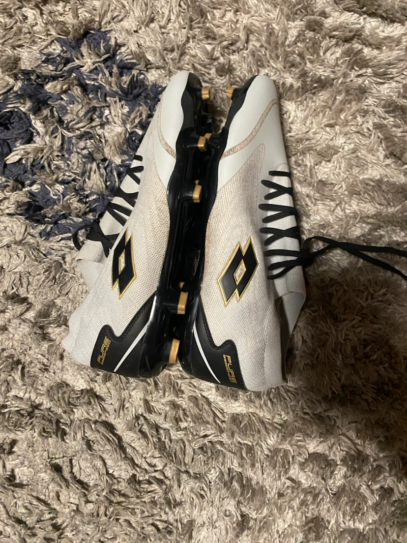 Lotto Soccer Cleats - photo 3