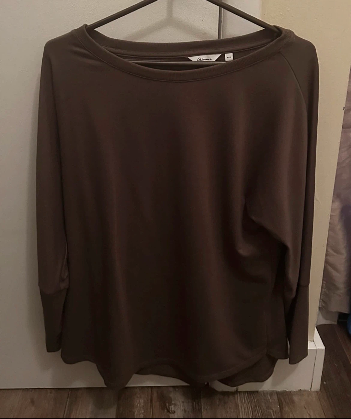 Reitmans Olive Green Long Sleeve Top