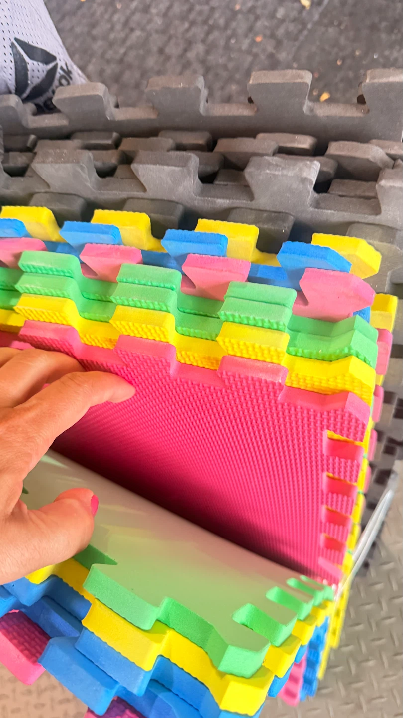 Interlocking Foam Floor Mats - Kids Play Area Tiles - photo 4
