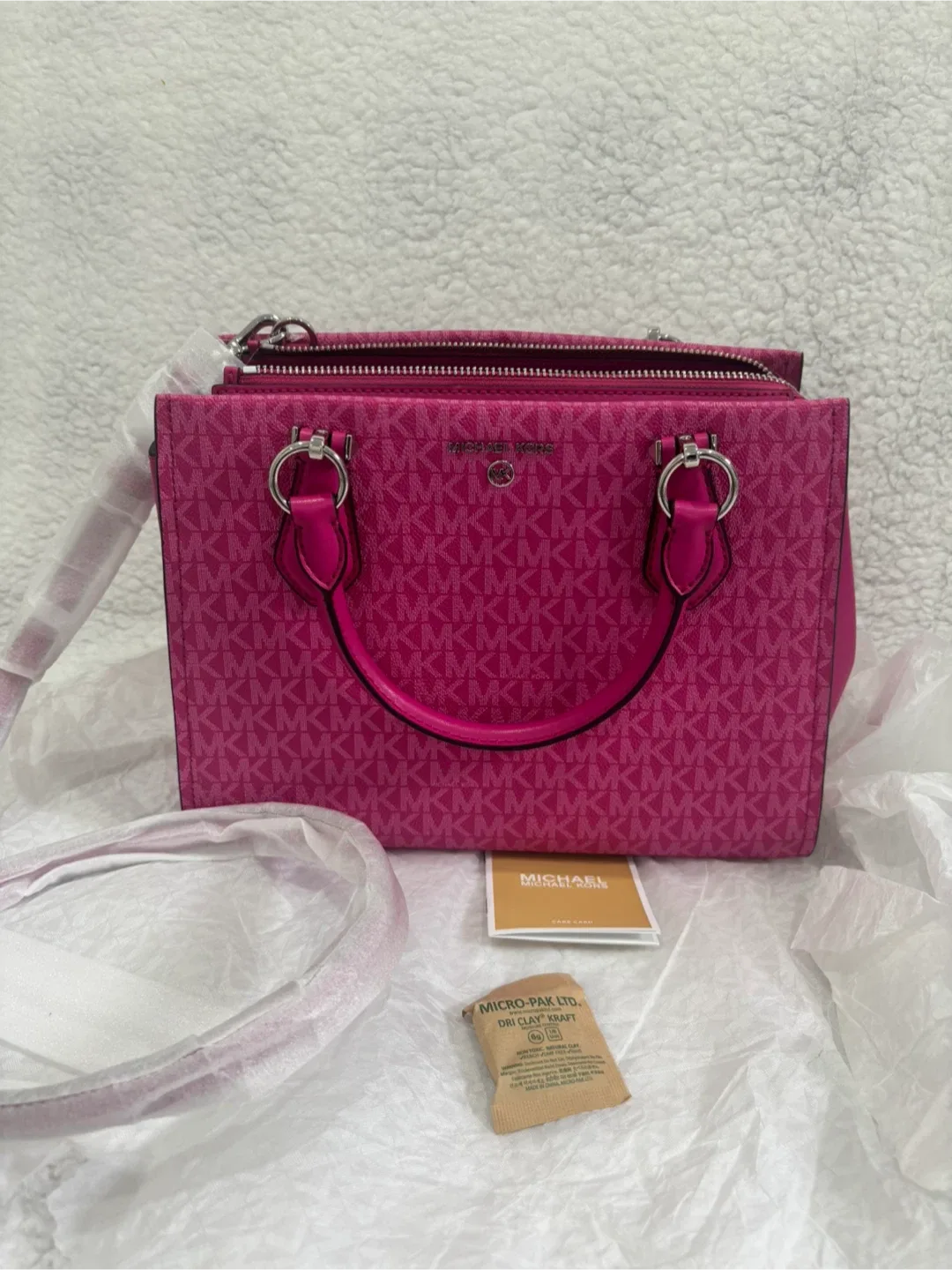 Michael Kors Marilyn Medium Signature Logo Satchel - Pink - photo 2